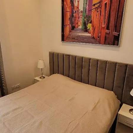 Asnyk Prestige Apartamento *