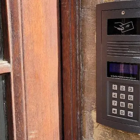 Asnyk Prestige Apartamento *